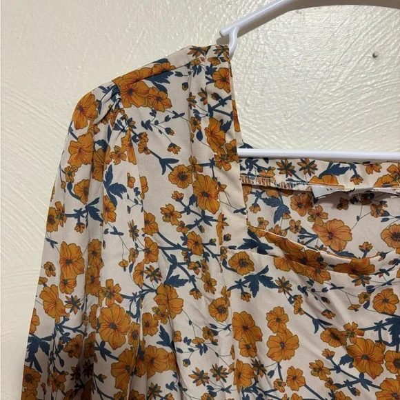 Hayden LA Floral Smocked Waist Boho Peplum Blouse Size Large - Picture 6 of 8